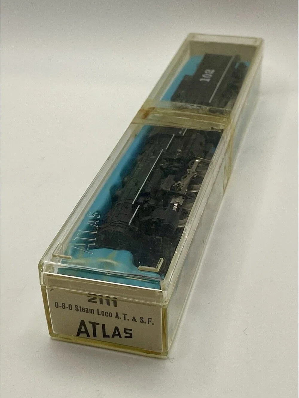 Atlas N Gauge 0-8-0 2111 AT&SF Steam Locomotive Train Engine 102 Tender W/ Case